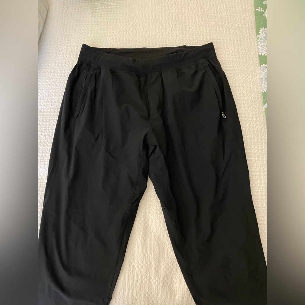 Black Lululemon Joggers Large
